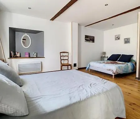 度假居 De Montagne « les Pivoines » A Nistos